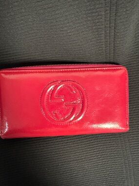 Gucci Glossy Red Patent Leather Zip Around Wallet-project piece